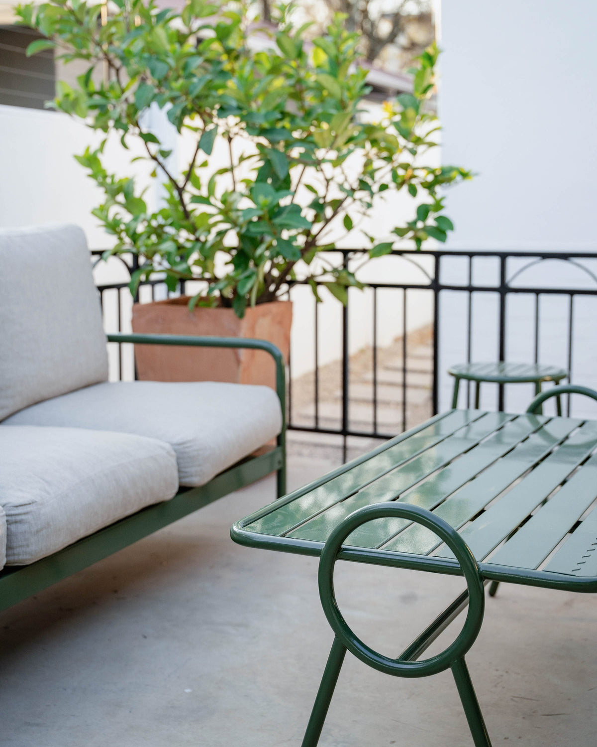 Umpire Outdoor Coffee Table