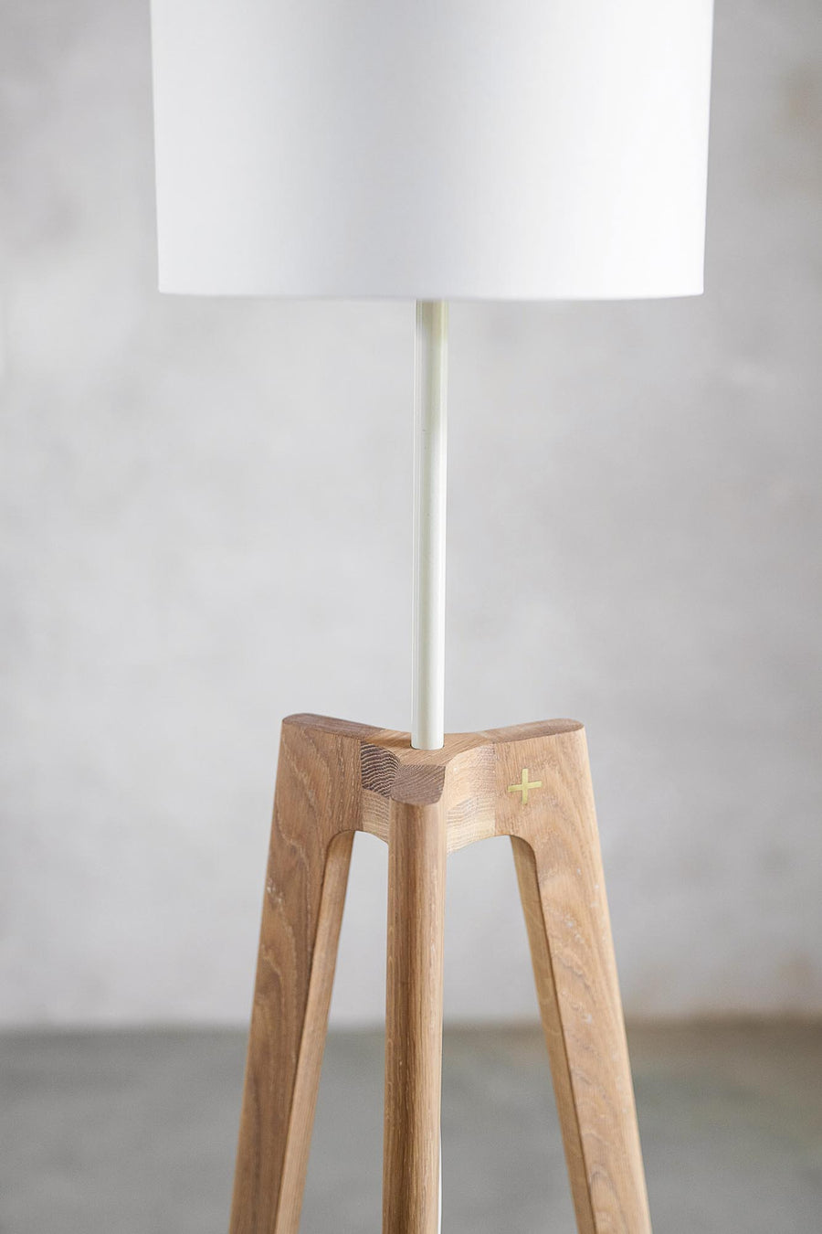 Escarpment wooden floor lamp - Pedersen + Lennard