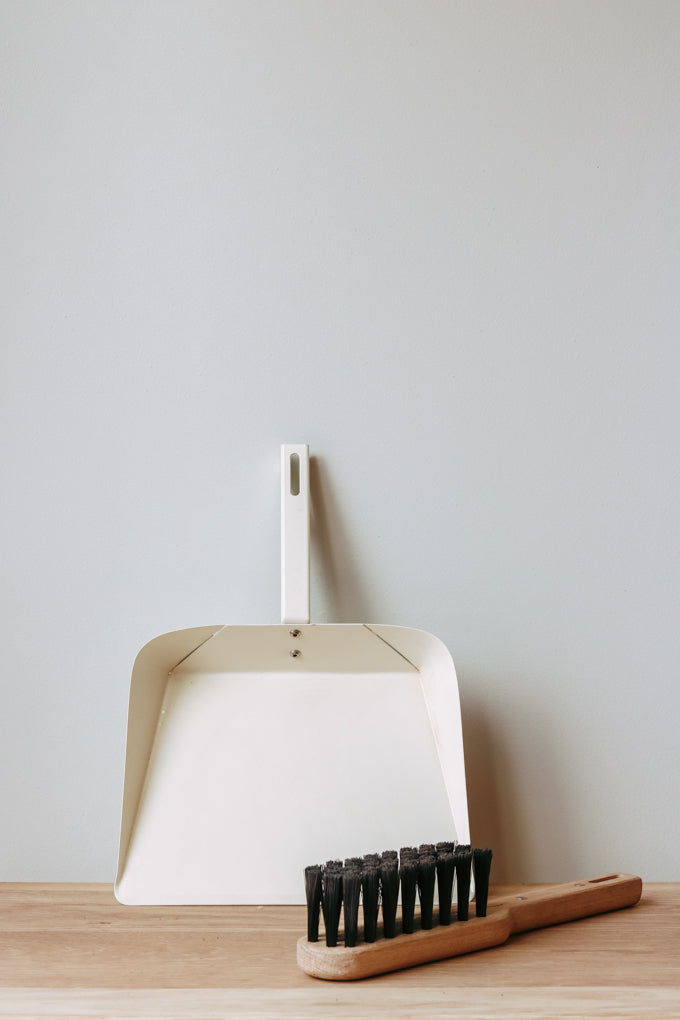 Skoppie Steel Dustpan - Pedersen + Lennard