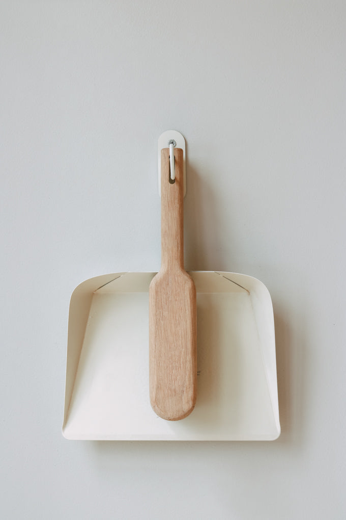 Skoppie Steel Dustpan - Pedersen + Lennard