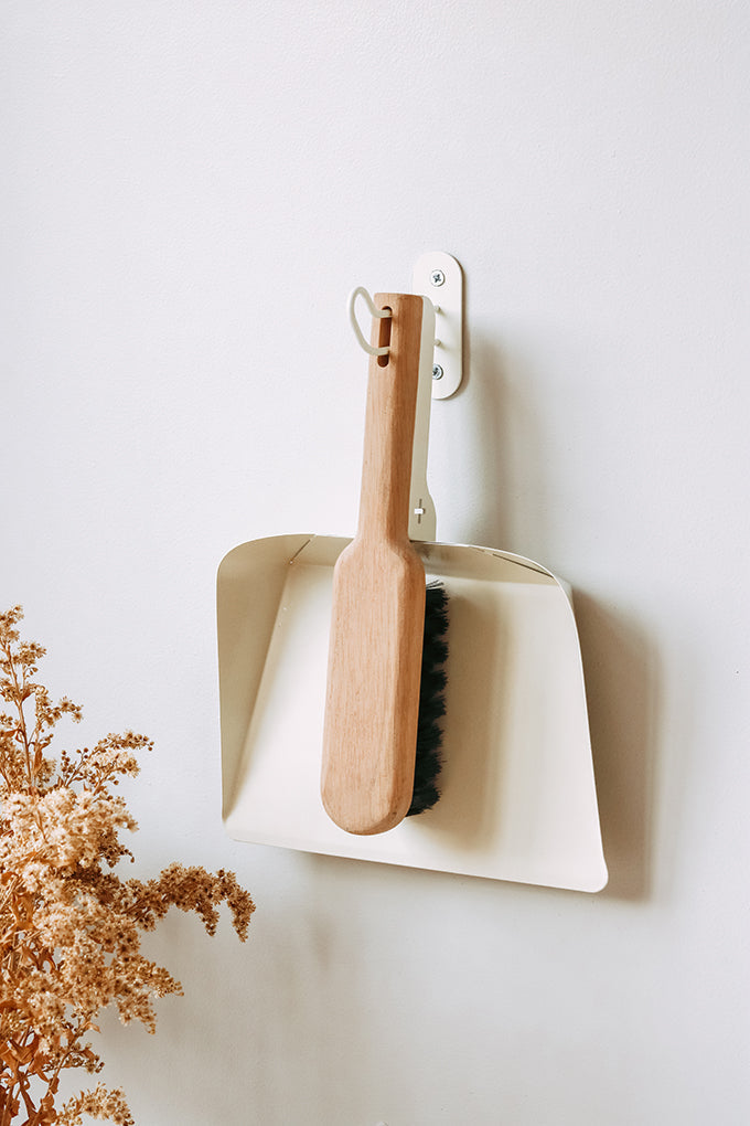 Skoppie Steel Dustpan - Pedersen + Lennard