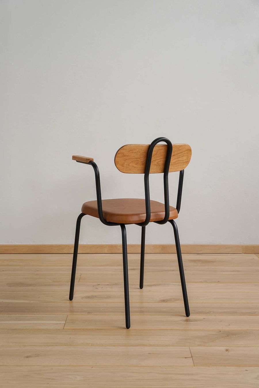 Osaka Chair with Armrest - Pedersen + Lennard